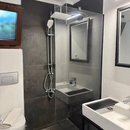 Mitos Hotel apartamentowy 3*