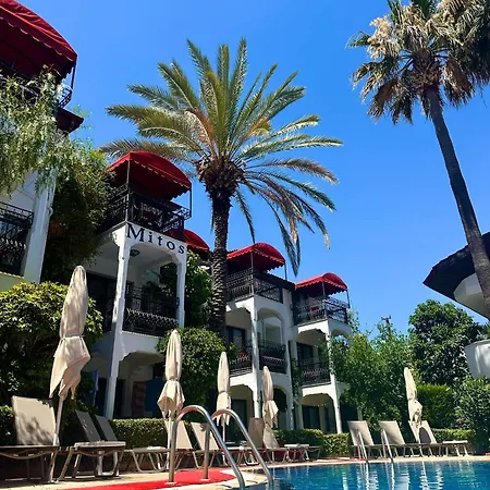 Hotel apartamentowy Mitos 3*